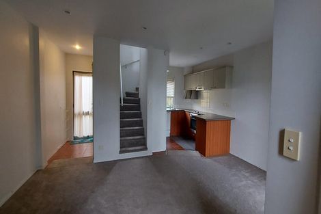 Photo of property in 1 Mt Lebanon Lane, Henderson, Auckland, 0612