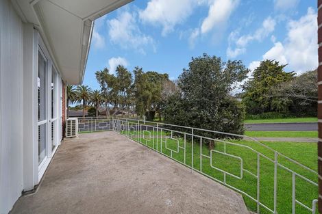Photo of property in 25 Kayes Road, Pukekohe, 2120