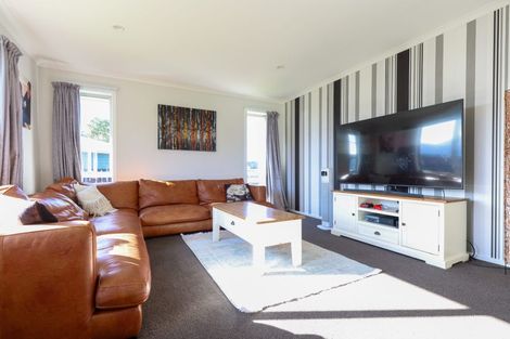 Photo of property in 4 Mckerrow Place, Featherston, 5710