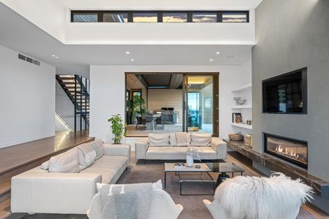 Photo of property in 24 Seacliffe Avenue, Belmont, Auckland, 0622