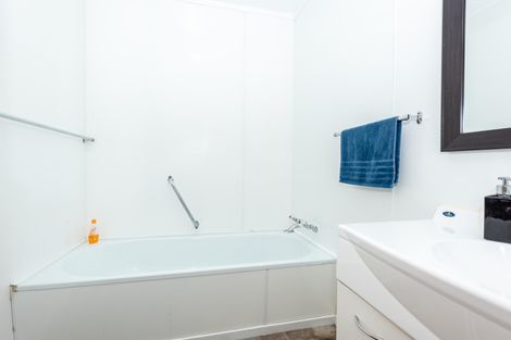 Photo of property in 2 Stevenson Lane, Kaiti, Gisborne, 4010