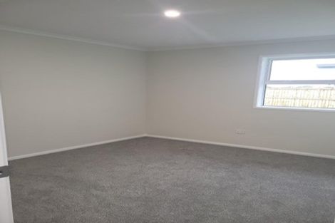 Photo of property in 21 Pukatea Crescent, Owhata, Rotorua, 3010