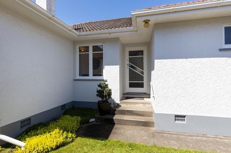 Photo of property in 321 Carrington Street, Vogeltown, New Plymouth, 4310