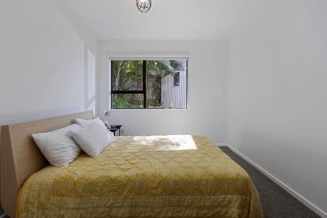 Photo of property in 9 Geoffrey Road, Torbay, Auckland, 0630