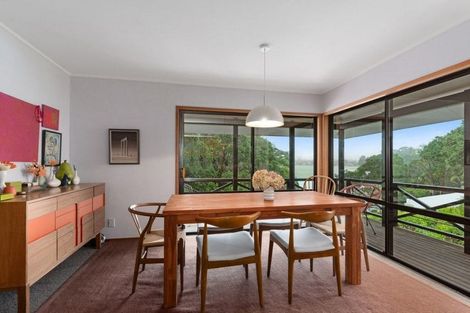 Photo of property in 1/18 The Esplanade, Castor Bay, Auckland, 0620