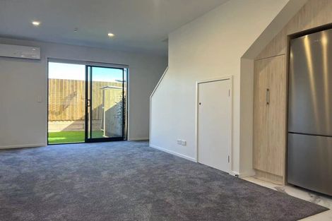 Photo of property in 7/10 Yeovil Road, Te Atatu Peninsula, Auckland, 0610