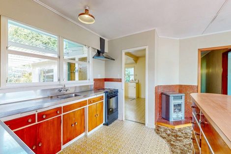 Photo of property in 134 Brunton Crescent, Thames, 3500