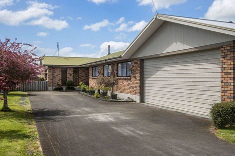 Photo of property in 16 Jocelyn Street, Katikati, 3129