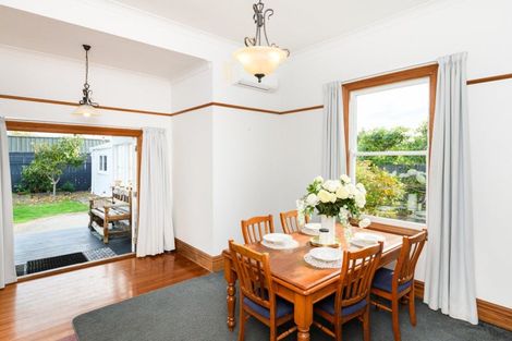 Photo of property in 70 Linton Street, West End, Palmerston North, 4410