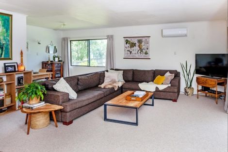 Photo of property in 29 Oyster Drive, Cooks Beach, Whitianga, 3591