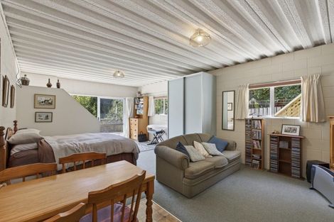 Photo of property in 6a Leatham Avenue, Strandon, New Plymouth, 4312