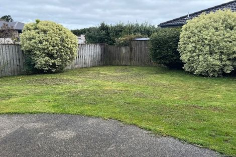 Photo of property in 41 Breaker Grove, Waiuku, 2123
