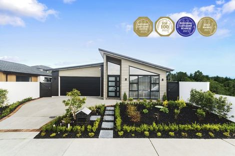 Photo of property in 13 Croatia Avenue, Huapai, Kumeu, 0810