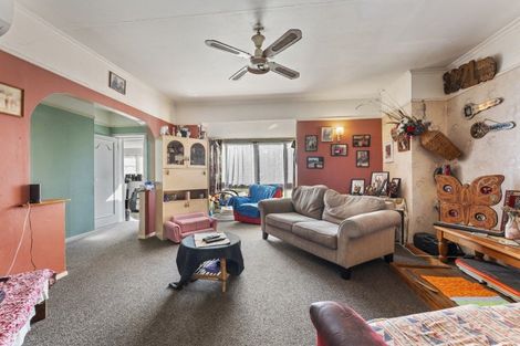 Photo of property in 16 Bennett Street, Gonville, Whanganui, 4501