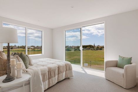 Photo of property in 10 Rehua Way, Papamoa, 3118