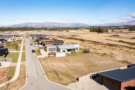 Photo of property in 14 Isthmus Place, Lake Hawea, 9382