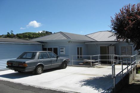 Photo of property in 66 Tipahi Street, Nelson South, Nelson, 7010