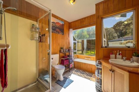 Photo of property in 528a Thames Coast Sh25 Road, Te Puru, Thames, 3575