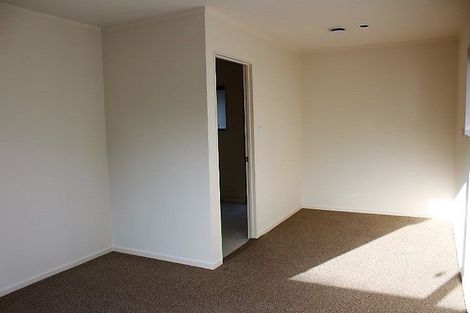 Photo of property in 1/34 Sorrel Crescent, Bucklands Beach, Auckland, 2012