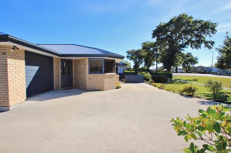 Photo of property in 95 Hokonui Drive, Gore, 9710