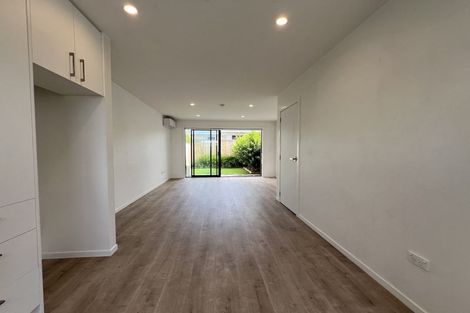 Photo of property in 7/12 Tawa Road, Te Atatu Peninsula, Auckland, 0610