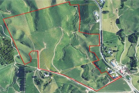 Photo of property in 888a Otaraoa Road, Tikorangi, Waitara, 4383