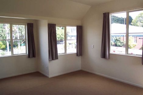 Photo of property in 2/3 Kent Road, Manurewa, Auckland, 2102