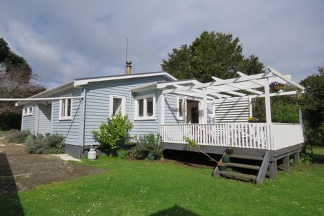 Photo of property in 28 Waimate North Road, Kerikeri, 0293