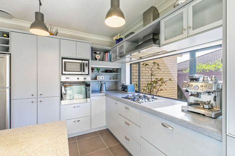 Photo of property in 56 Stranraer Crescent, Wattle Downs, Auckland, 2103