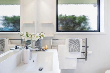 Photo of property in 22 Pegasus Place, Kelvin Grove, Palmerston North, 4414