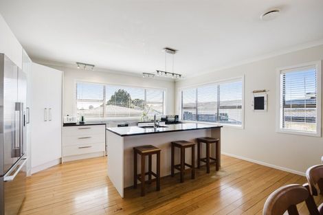 Photo of property in 19 Coronation Avenue, Pukekohe, 2120