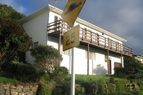 Photo of property in 56 Fyvie Avenue, Tawa, Wellington, 5028