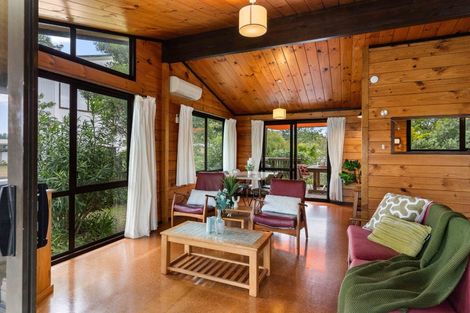 Photo of property in 33 Dunlop Drive, Pauanui, Hikuai, 3579