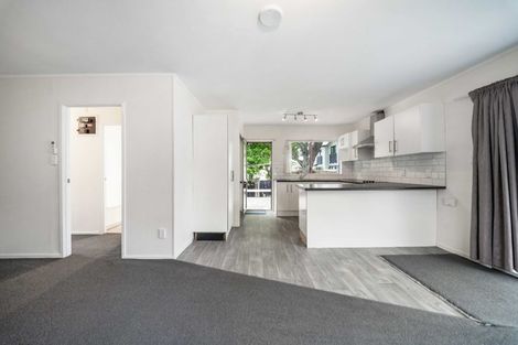 Photo of property in 2/515 Weymouth Road, Weymouth, Auckland, 2103