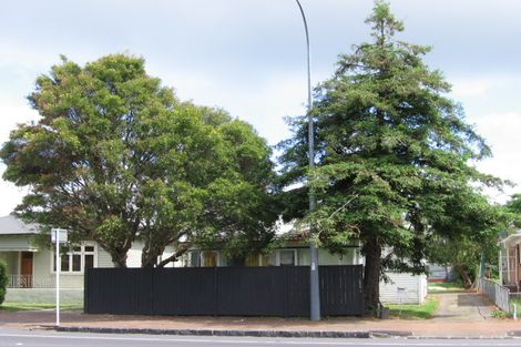Photo of property in 1017 Great North Road, Point Chevalier, Auckland, 1022