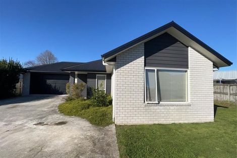 Photo of property in 9a Dover Road, St Andrews, Hamilton, 3200