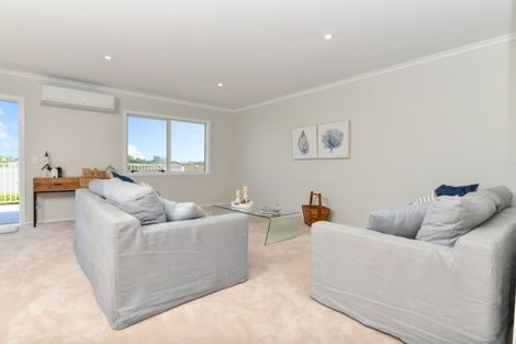 Photo of property in 8a Iris Place, Grandview Heights, Hamilton, 3200