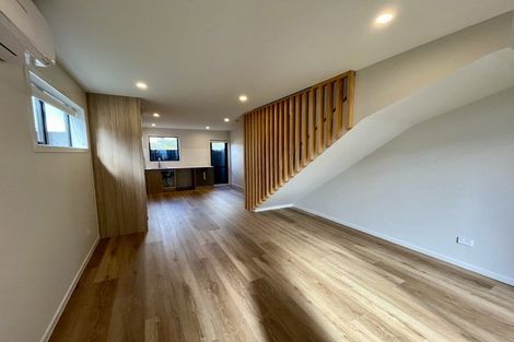Photo of property in 6/506 Glenfield Road, Bayview, Auckland, 0629