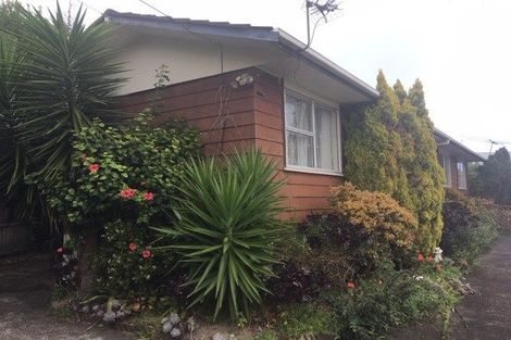 Photo of property in 33b Beach Road, Te Atatu Peninsula, Auckland, 0610