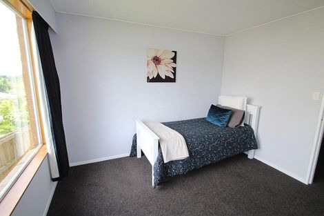 Photo of property in 6 Aotea Crescent, Gore, 9710