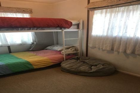 Photo of property in 44 Lorenzen Bay Road, Raglan, 3225