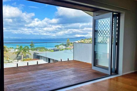 Photo of property in 1/17 Hyde Road, Rothesay Bay, Auckland, 0630