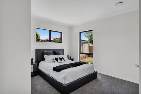 Photo of property in 11 Horoeka Street, Inglewood, 4330