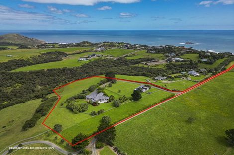 Photo of property in 296 Oaia Road, Muriwai, Waimauku, 0881