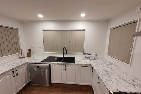 Photo of property in 30 Satara Crescent, Khandallah, Wellington, 6035