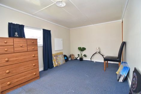 Photo of property in 14 Bethune Street, Featherston, 5710