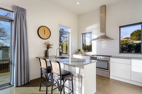 Photo of property in 12b Chapman Road, Te Atatu Peninsula, Auckland, 0610