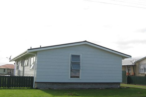 Photo of property in 124 Broadway, Waitara, 4320