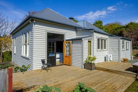 Photo of property in 53 Argyle Street, Mornington, Dunedin, 9011