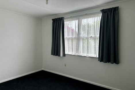 Photo of property in 12 Pinedale Parade, Milson, Palmerston North, 4414